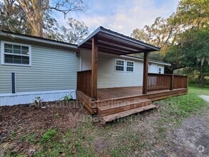 Building Photo - 193 SW Bulldawg Gln