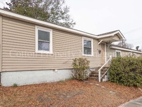 Building Photo - 417 N 13th St