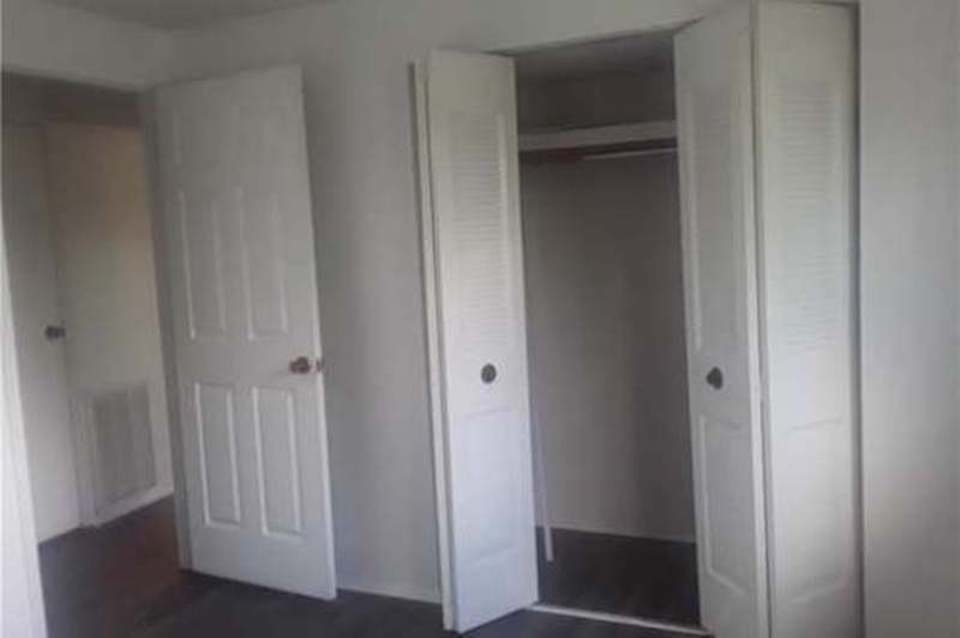 2463 Brook Ledge Rd Unit B33, Bridgeville, PA 15017 Condo for Rent in