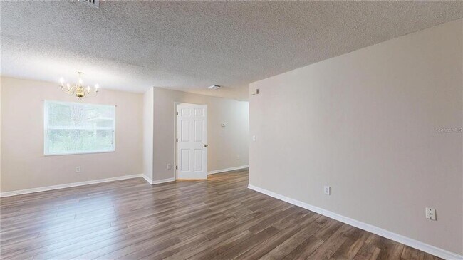 Foto del edificio - 4104 Winding River Way