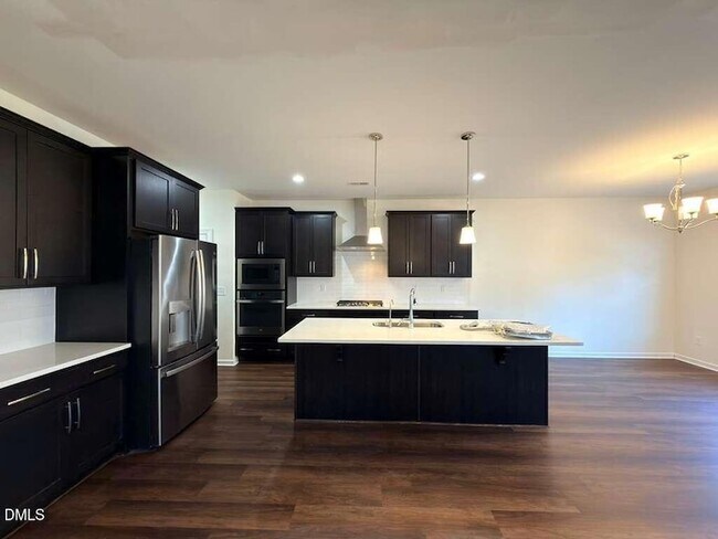 Foto del edificio - 2008 Chipley Dr