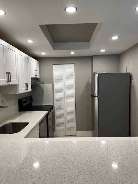 Building Photo - 8060 N Colony Cir