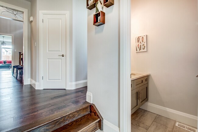 Photo du bâtiment - 311 Grey Silo Rd