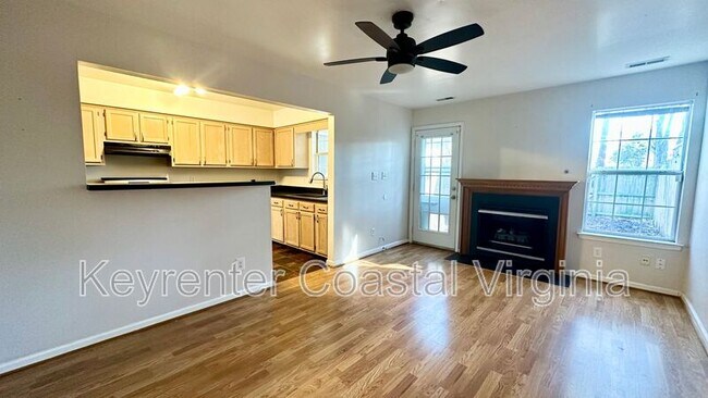 Foto del edificio - 19 Madrone Pl