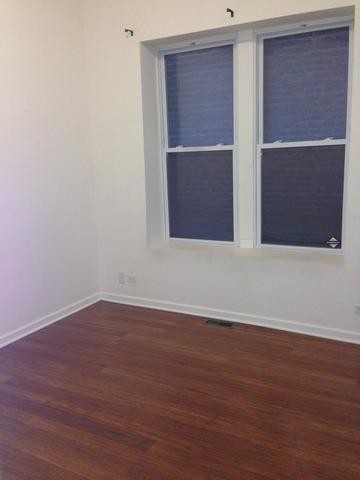 Building Photo - 2622 W Evergreen Ave