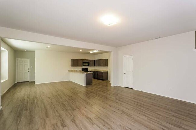 Building Photo - 5212 Applegate Dr