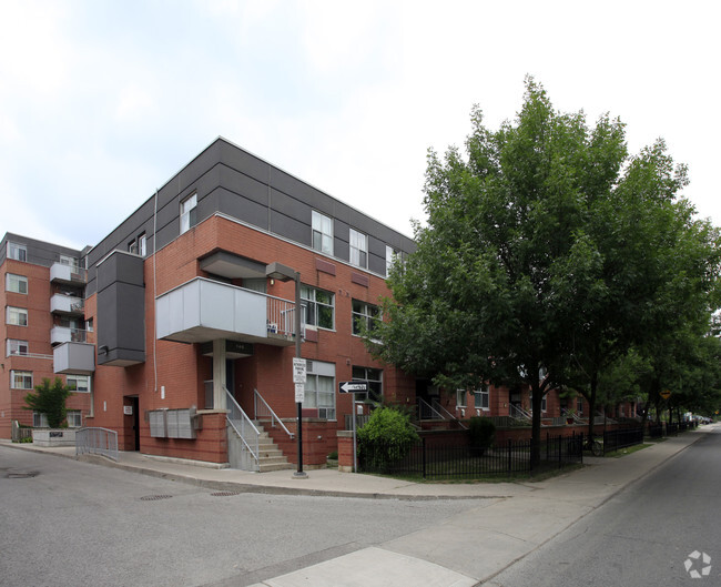 Building Photo - Perth Avenue Apartments