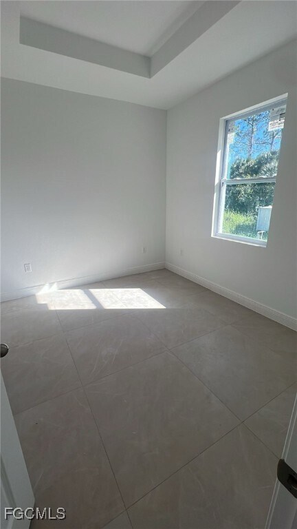 Foto del edificio - 8753 Buckingham Rd