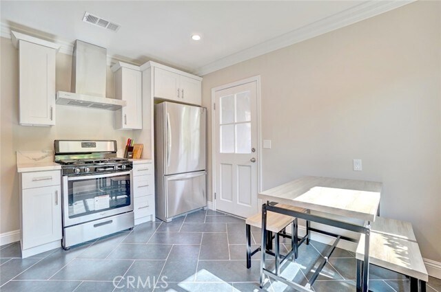 Foto del edificio - 6233 Hart Ave