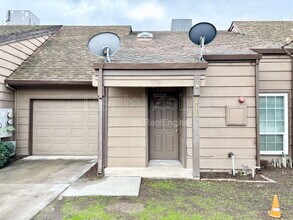 Building Photo - 1131 Colorado Ave