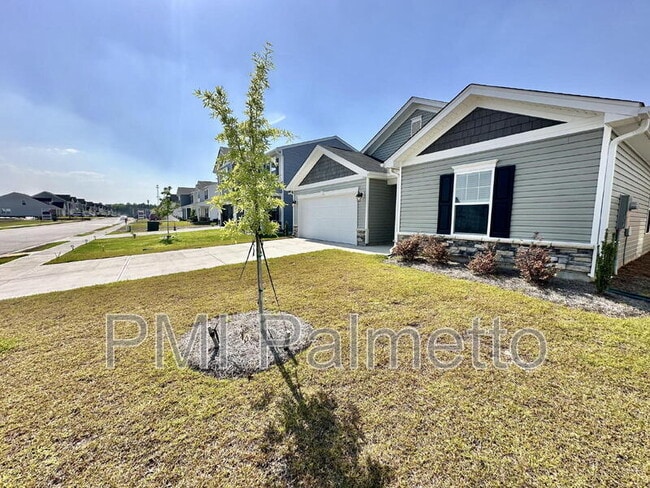 Foto del edificio - 4131 Half Mast Lp