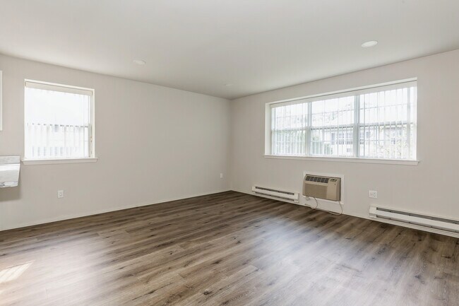 Foto del edificio - Zen Long Island at Bay Shore 55+ Community