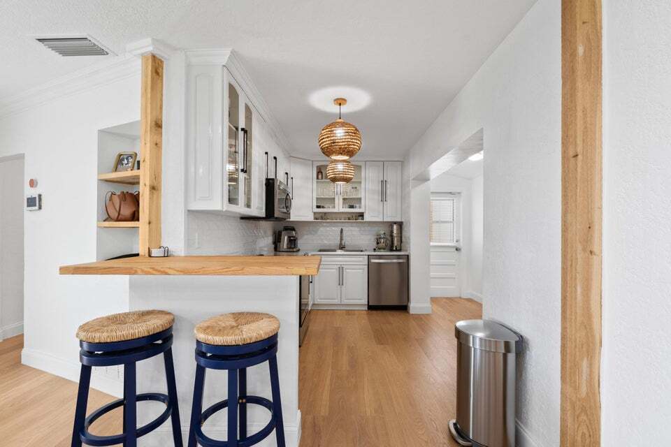 Foto principal - 1517 NW 12th Ave