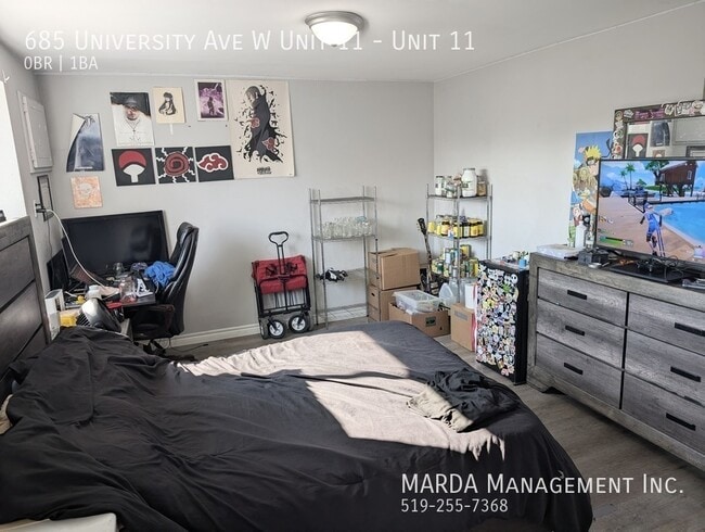 Building Photo - COZY BACHELOR UNIT CLOSE TO U OF W + HYDRO