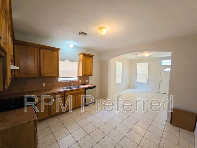 Foto del edificio - 4114 Trout St