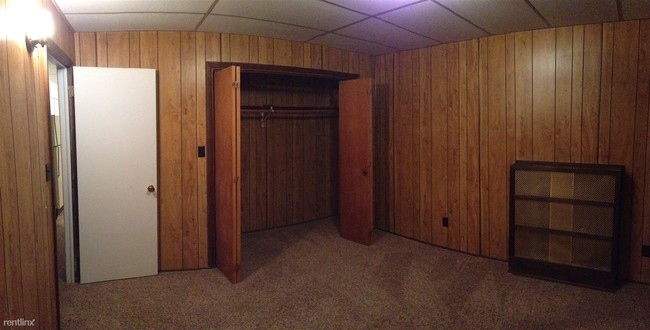 Building Photo - 546 Ashmun St