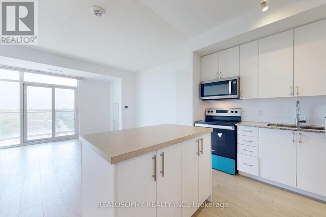 Building Photo - 3220 Sheppard Ave E