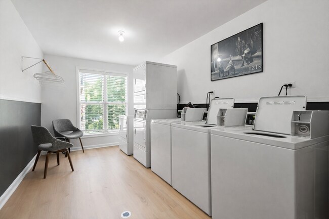 Foto del edificio - 5202 Washington St