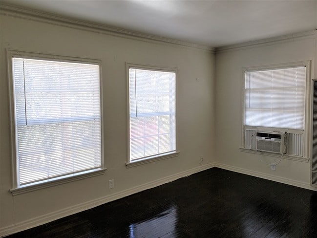 Front Room - 6846 Camrose Dr