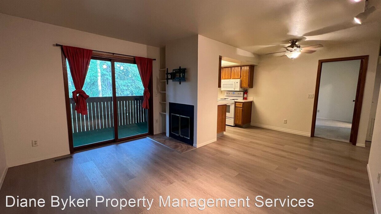 Primary Photo - 2 br, 2 bath House - 7550 Foxridge Way #7C