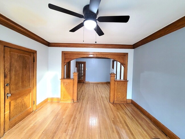 Building Photo - 4735 S Karlov Ave