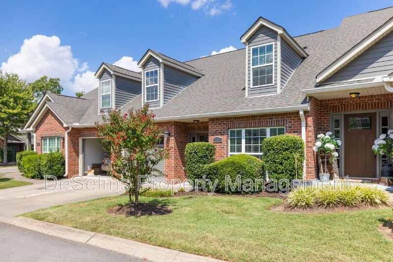 Photo - 3053 Whitland Crossing