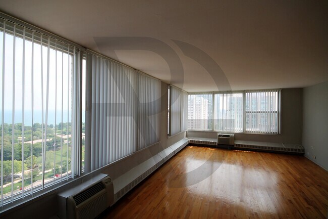 Foto del edificio - 5649 N Sheridan Rd