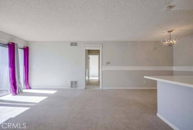 Building Photo - 2511 W Sunflower Ave