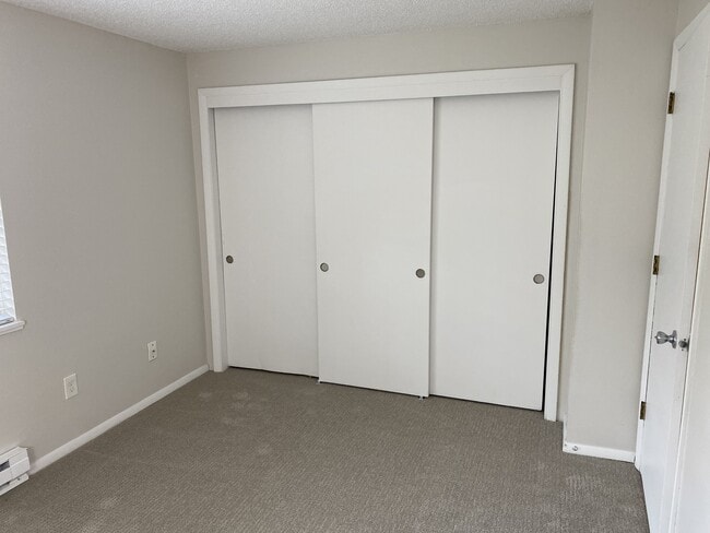 Building Photo - 6891 SW Napa Ct