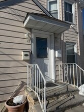 Building Photo - 67 Humboldt St