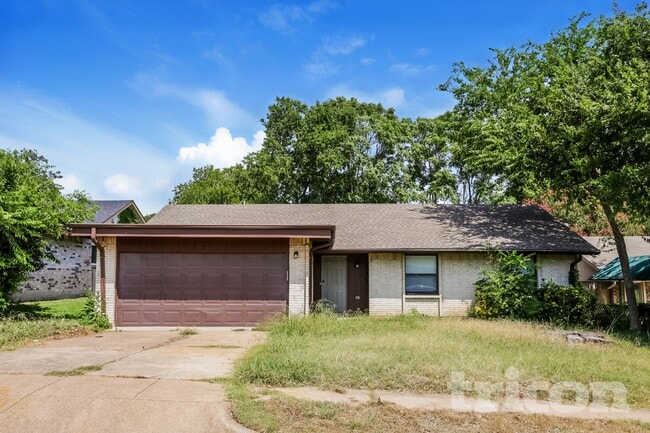 Building Photo - 333 Clearfield Dr