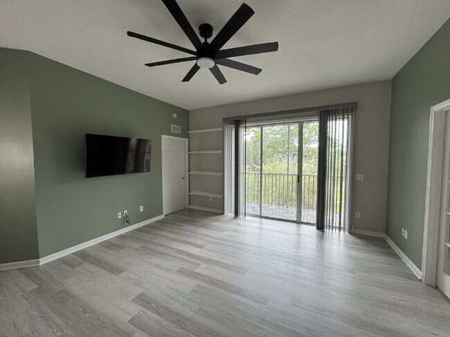 Building Photo - The Preserve Condos @ Oakleaf Plantation