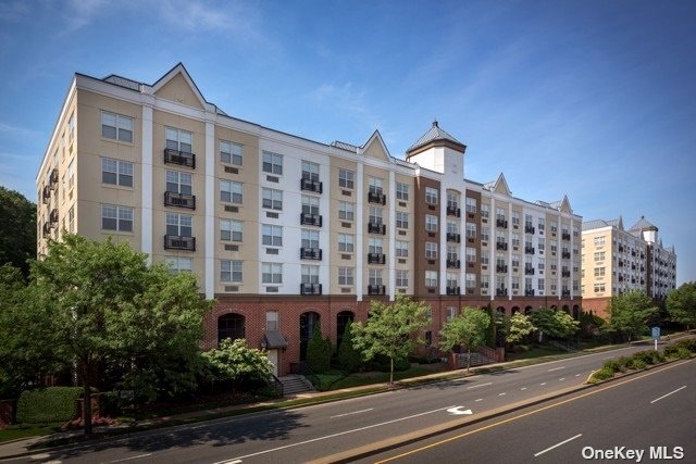 Foto principal - 25 Glen Cove Ave