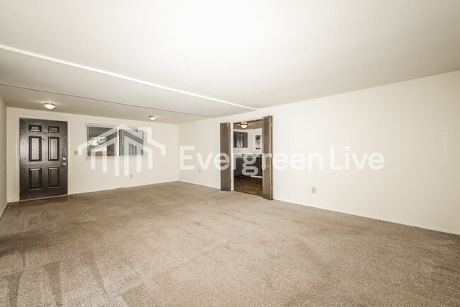 Building Photo - 6428 Celestine St