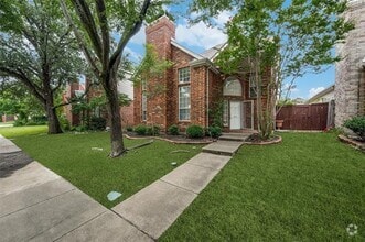 Building Photo - 804 Santa Fe Trail
