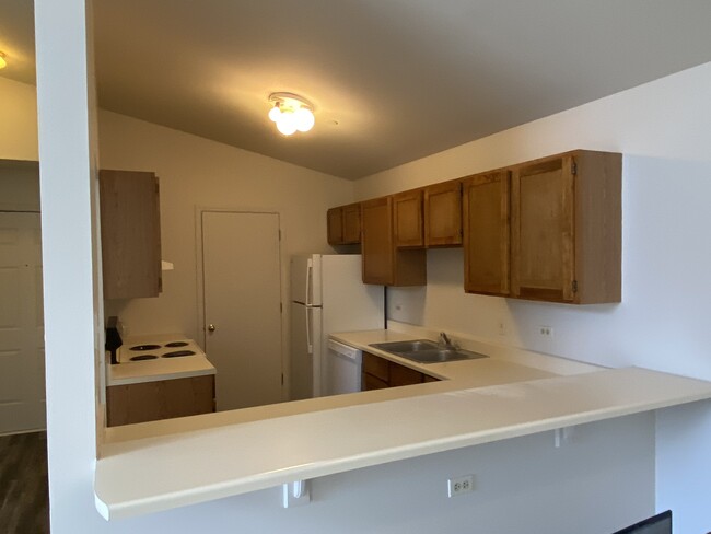 Building Photo - 1362 Cunat Ct