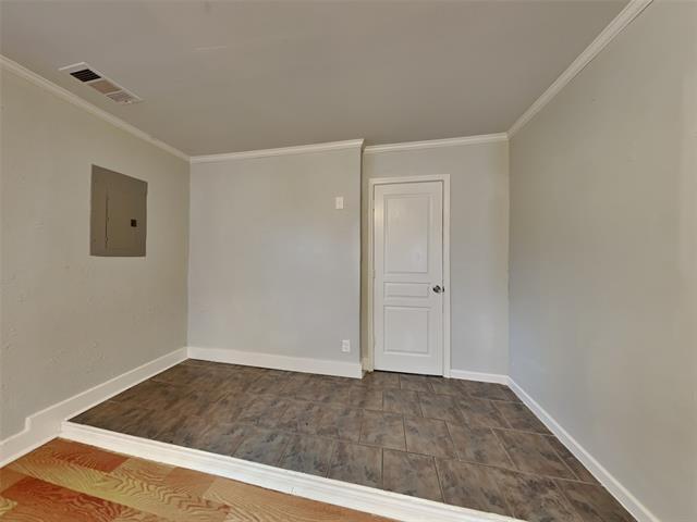 Building Photo - 760 Oakwood Ave