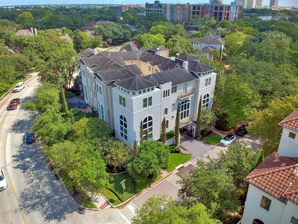 Primary Photo - 2094 Brentwood Dr