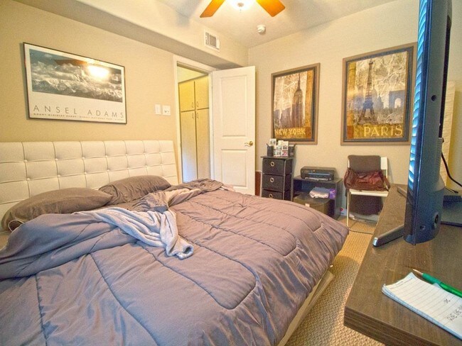 Foto del edificio - 420 Colquitt St