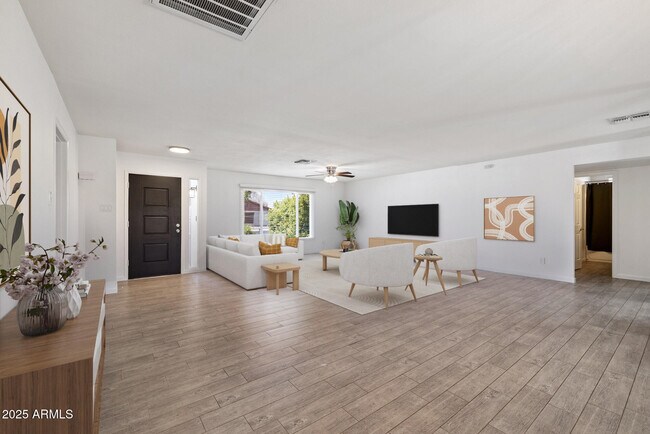Foto del edificio - 4613 S Rita Ln