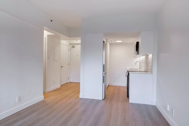 Building Photo - 3455 Rue Aylmer