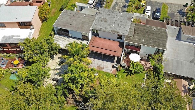 Foto del edificio - 12340 SW 20th Ter