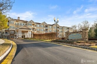 Building Photo - 540 Cranbury Rd