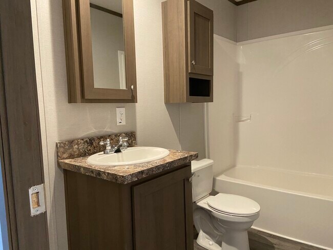 Building Photo - 176 Birch