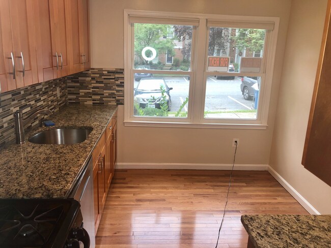 Kitchen - 9206 Sprucewood Rd