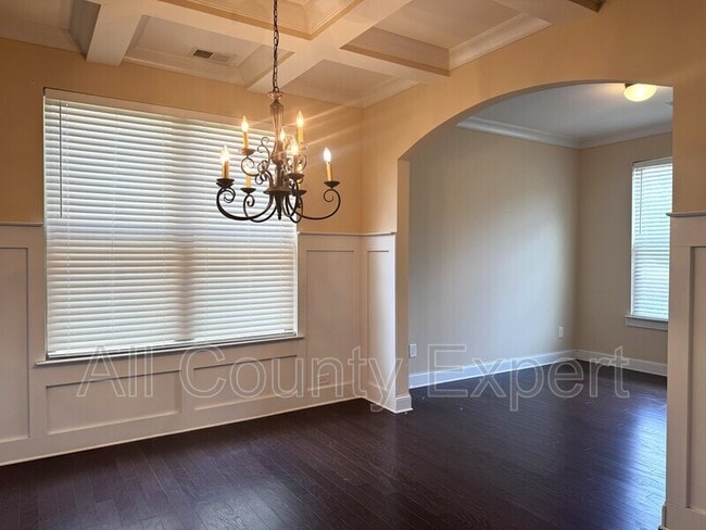Building Photo - 5065 Rialto Way