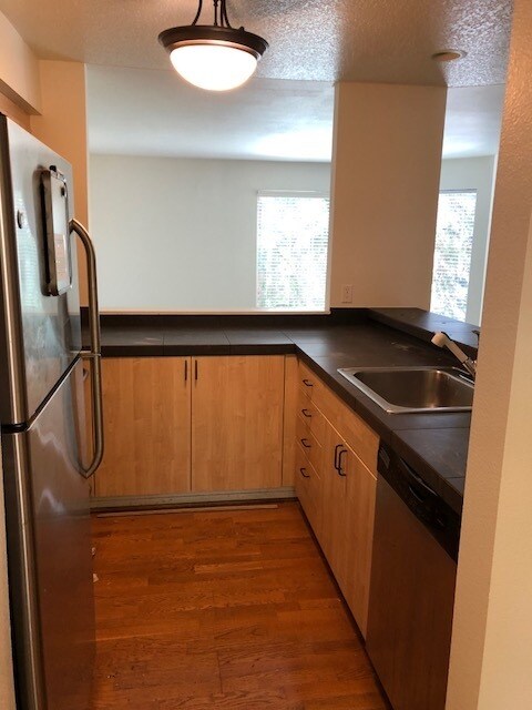 Foto del edificio - 1535 SW Clay St #106 ~ Clay Street Commons...