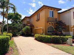 Building Photo - 5772 NW 119th Dr