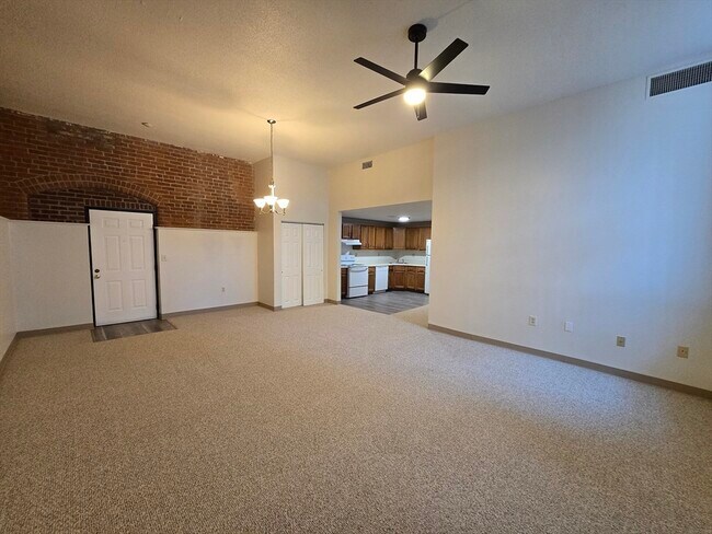 Foto del edificio - 147 Rawson Rd