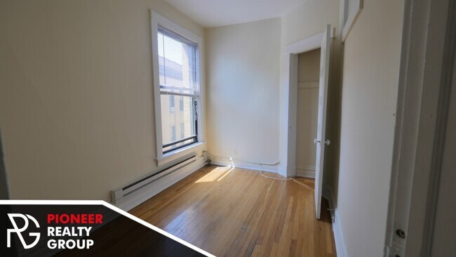 Foto del edificio - Large 2 bed with eat in kitchen
